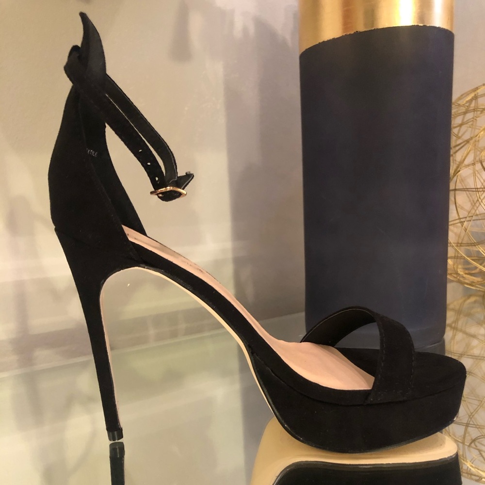 Brand new heels